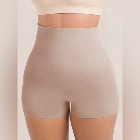 Shapermint Essentials High-Waisted Shaper Boyshort Oatmeal L NWT - Picture 1 of 2